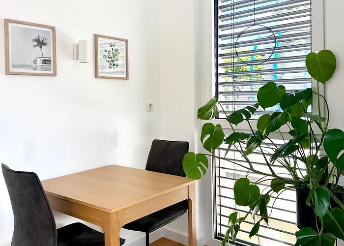 Апартаменти Modern Gardenia_gartenwohnung Alte Donau
